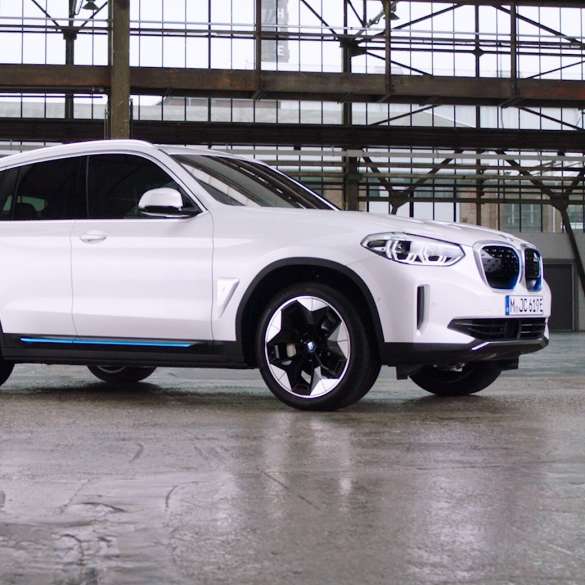 BMW iX3 G08 свързаност филм BMW iX3 G08 2020 Mineral White metallic свързаност филм