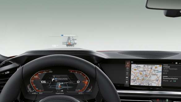 BMW Z4 Роудстър кокпит BMW Z4 Роудстър с волан, Head-Up дисплей и контролен дисплей