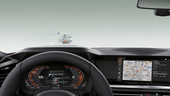BMW Z4 Роудстър кокпит BMW Z4 Роудстър с волан, Head-Up дисплей и контролен дисплей