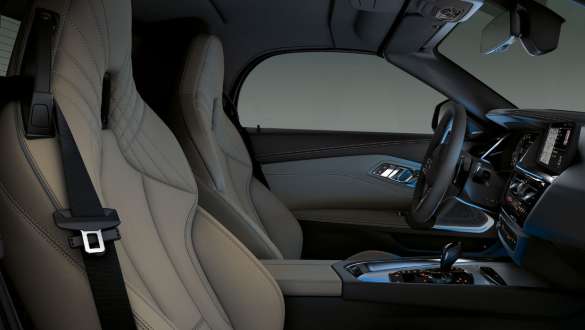 BMW Z4 Роудстър кокпит Кокпит на BMW Z4 Роудстър с Вътрешно осветление