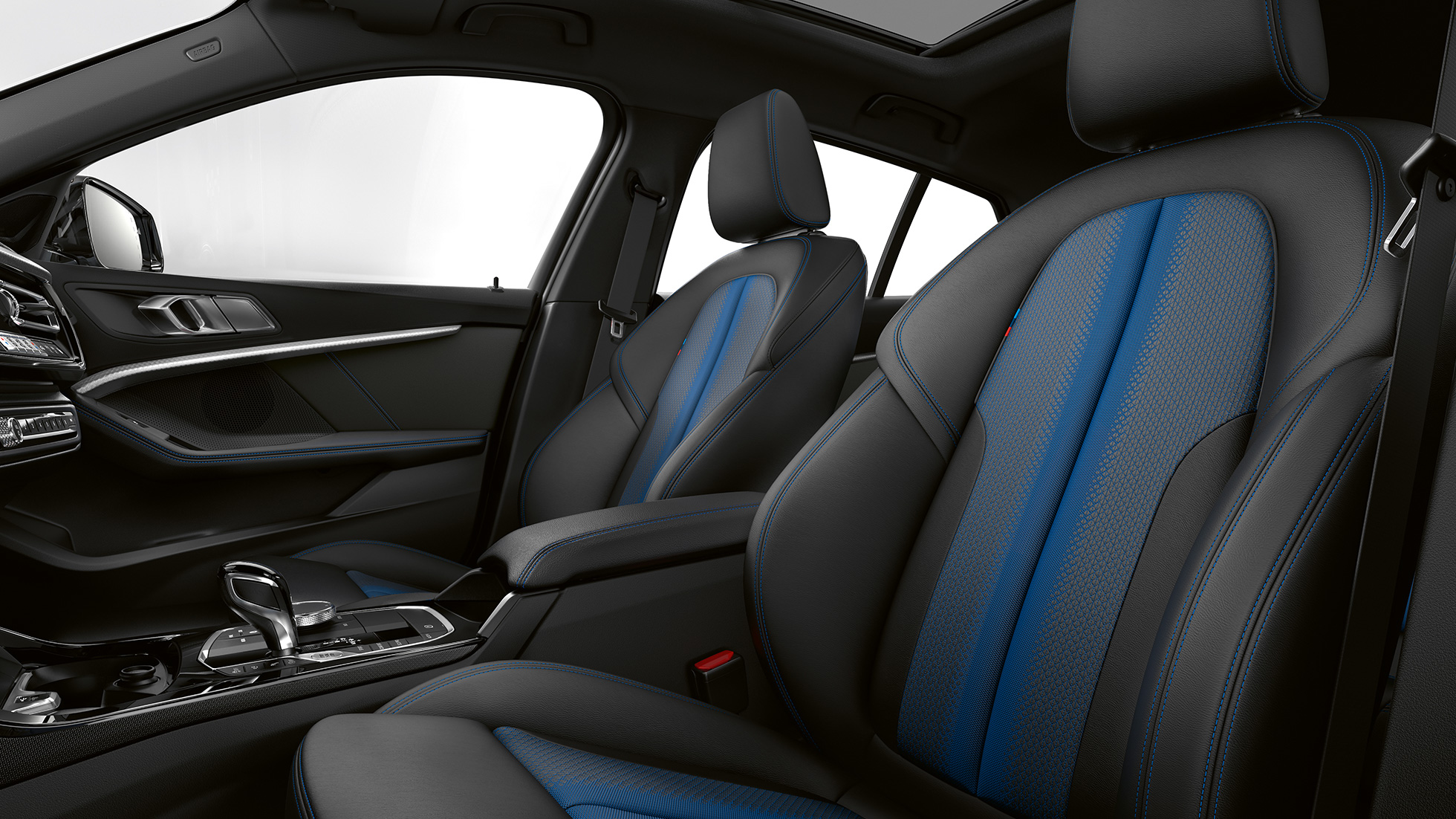 М Спортни седалки. BMW Серия 1 Модел M Sport, интериор с М Спортни седалки.