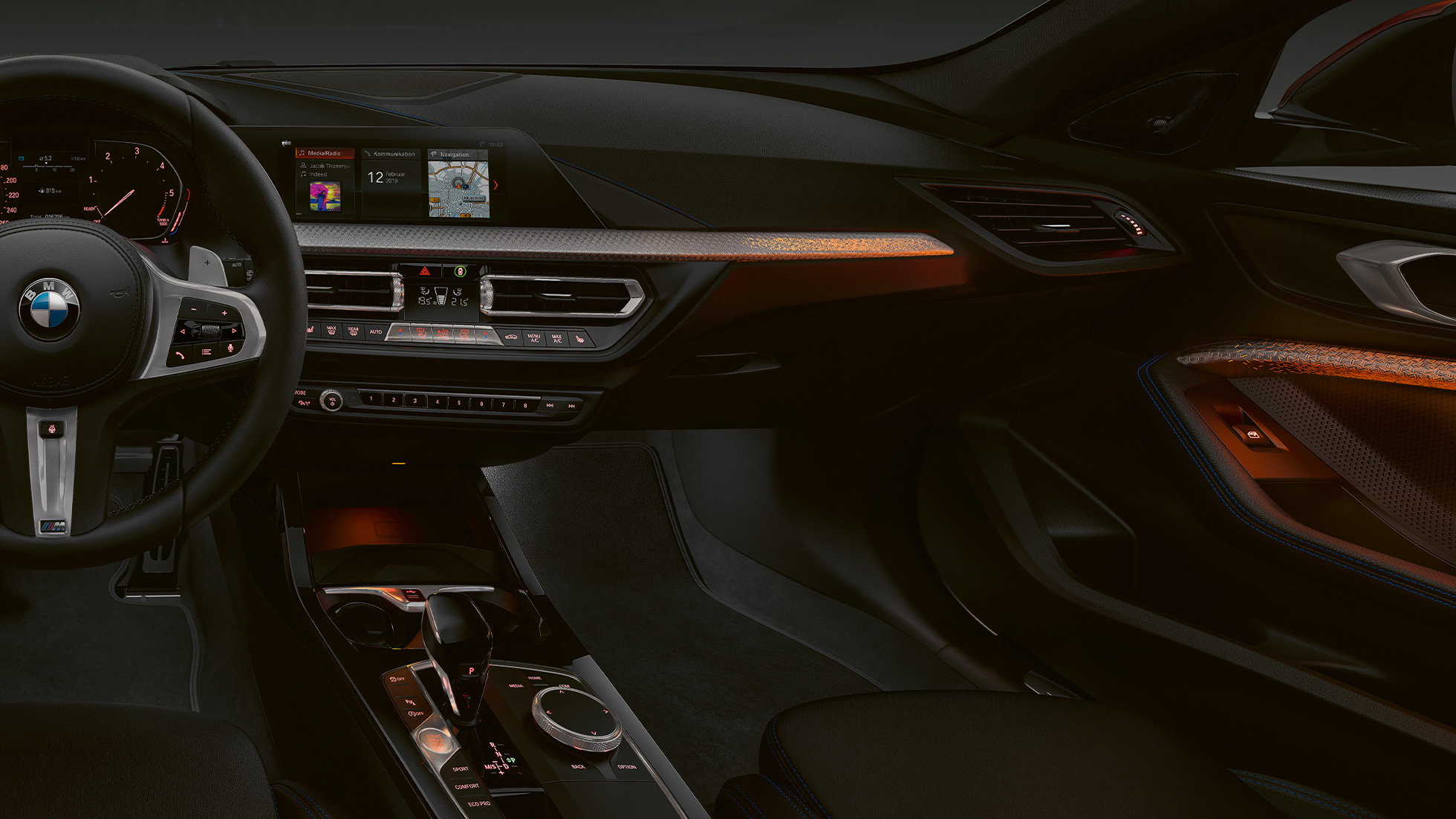 Интериорни лайстни 'Illuminated Boston'. BMW Серия 1 Модел M Sport, интериорни лайстни 'Illuminated Boston'.