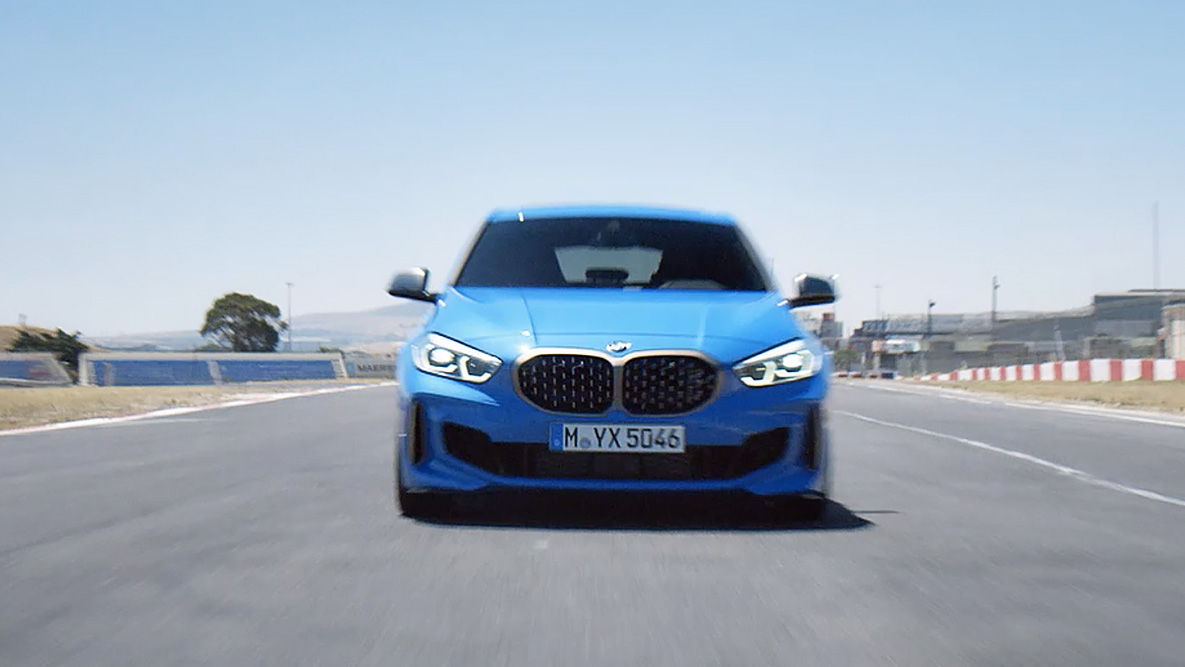 Сцепление и стабилност на пътя. BMW Серия 1 с високо сцепление и стабилност на пътя.