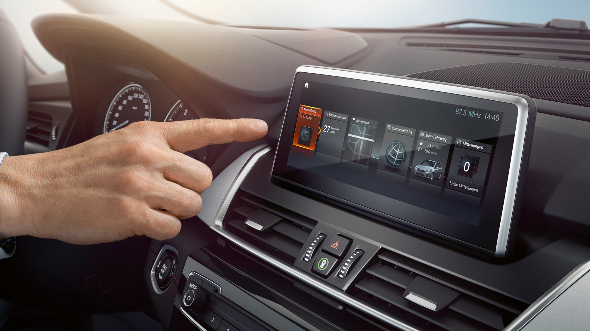 BMW Personal CoPilot BMW Серия 2 Актив Турър BMW Personal CoPilot BMW Серия 2 Актив Турър F45 2018 контролен дисплей интериор