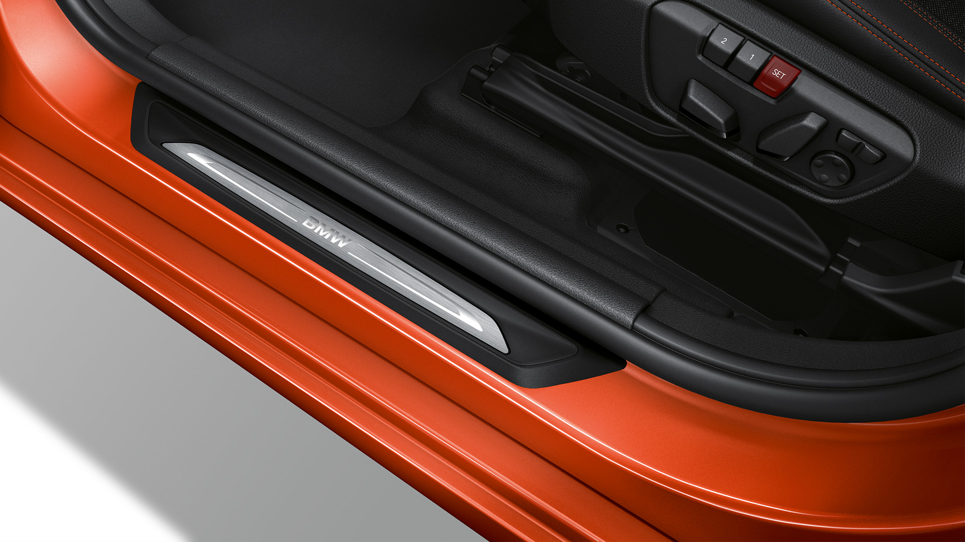 Лайстни на праговете BMW Серия 2 Актив Турър Модел Sport Line Лайстни на праговете BMW Серия 2 Актив Турър Модел Sport Line 220i F45 2018 Sunset Orange metallic
