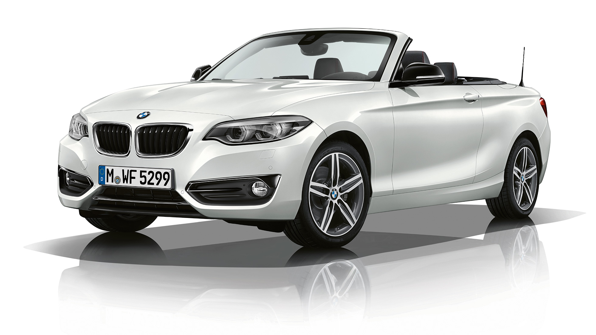 BMW Серия 2 Кабриолет, Модел Sport Line, три четвърти снимка отпред BMW Серия 2 Кабриолет, Модел Sport Line, три четвърти снимка отпред
