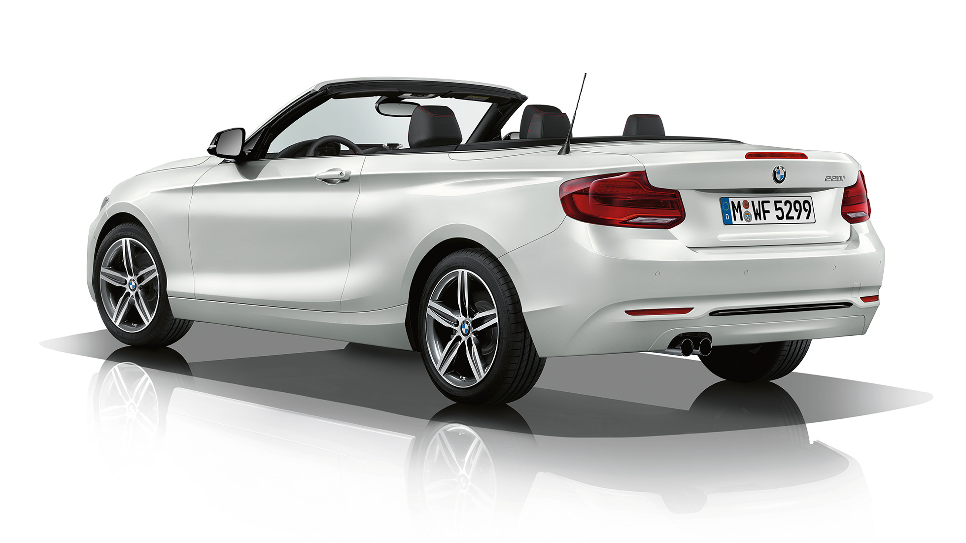 BMW Серия 2 Кабриолет, Модел Sport Line, три четвърти снимка отзад BMW Серия 2 Кабриолет, Модел Sport Line, три четвърти снимка отзад