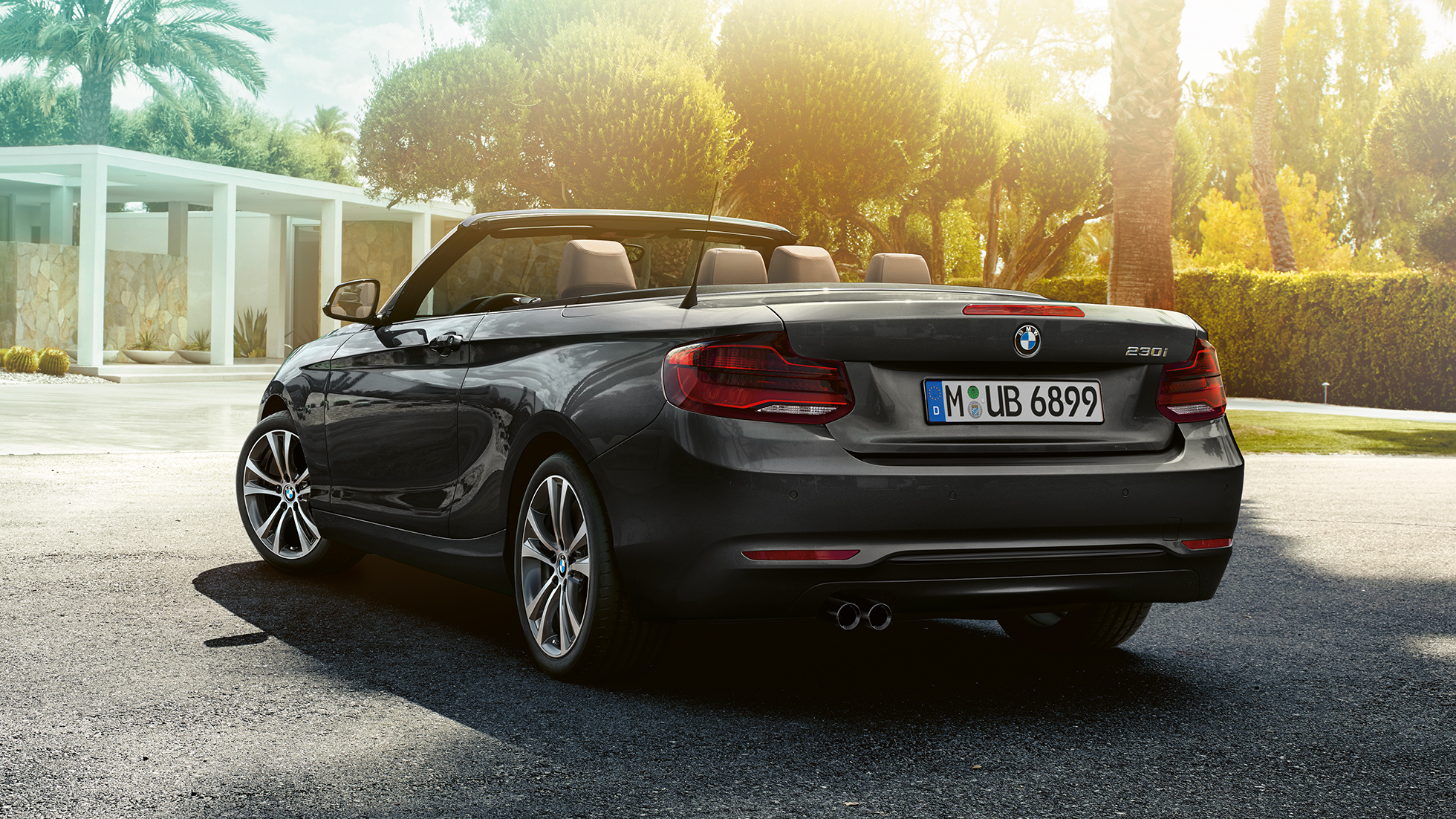 BMW Серия 2 Кабриолет, три четвърти снимка отзад BMW Серия 2 Кабриолет, три четвърти снимка отзад
