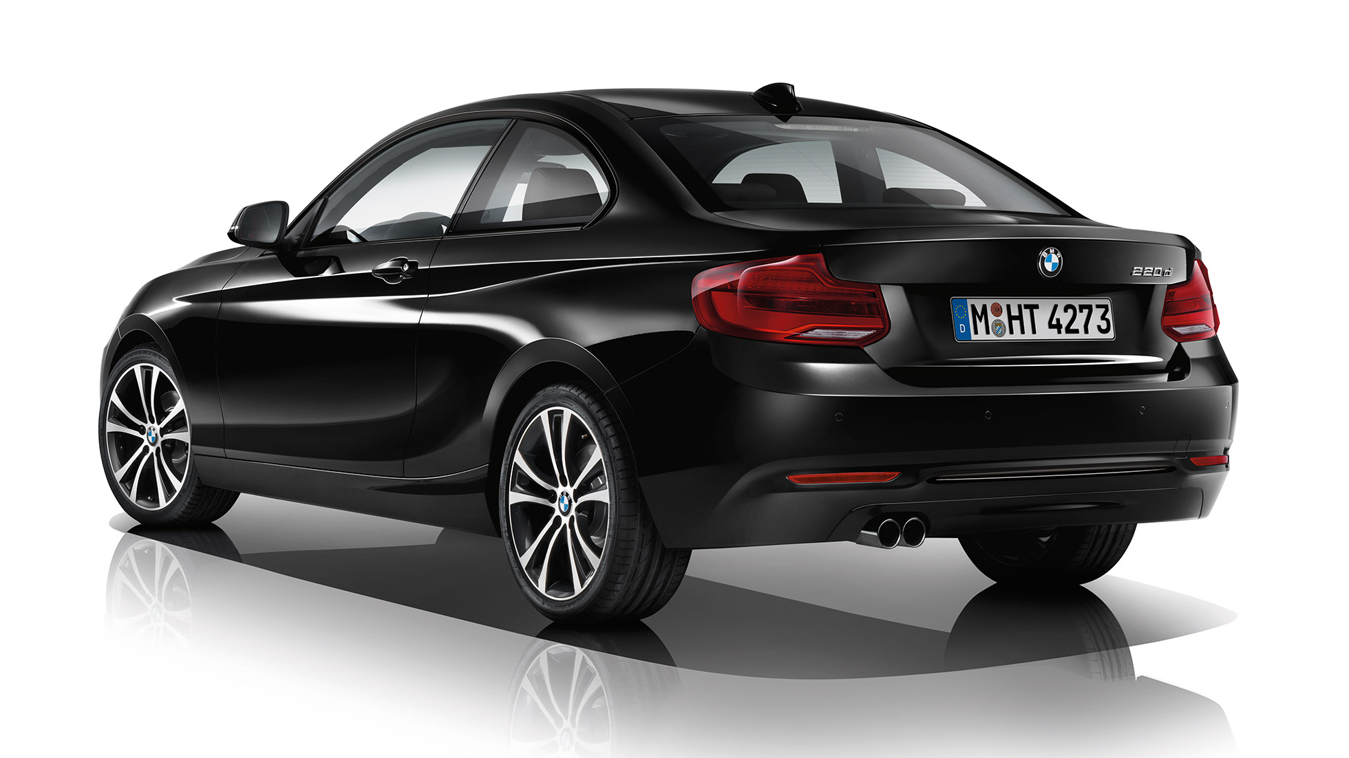 BMW Серия 2 Купе, Модел Sport Line, три четвърти снимка отзад BMW Серия 2 Купе, Модел Sport Line, три четвърти снимка отзад