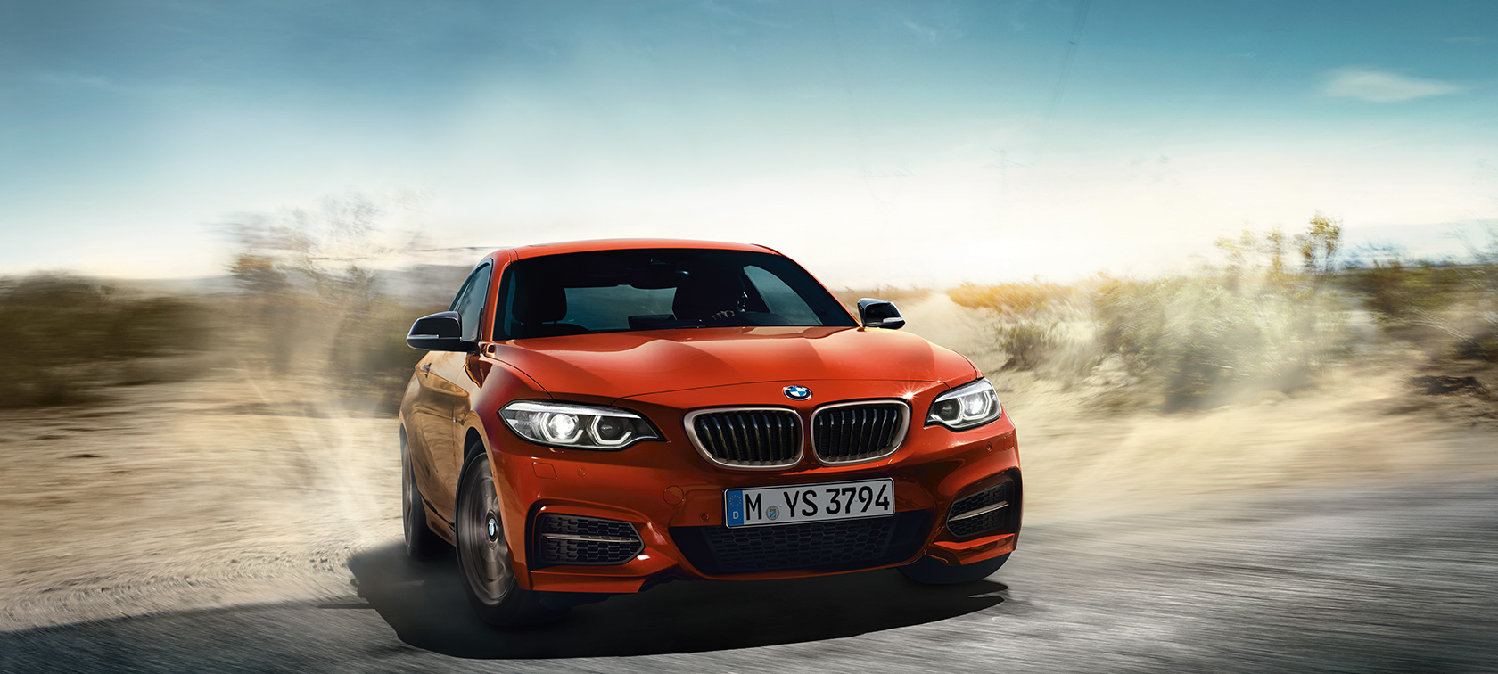 BMW Серия 2 Купе, динамична снимка в движение BMW Серия 2 Купе, динамична снимка в движение