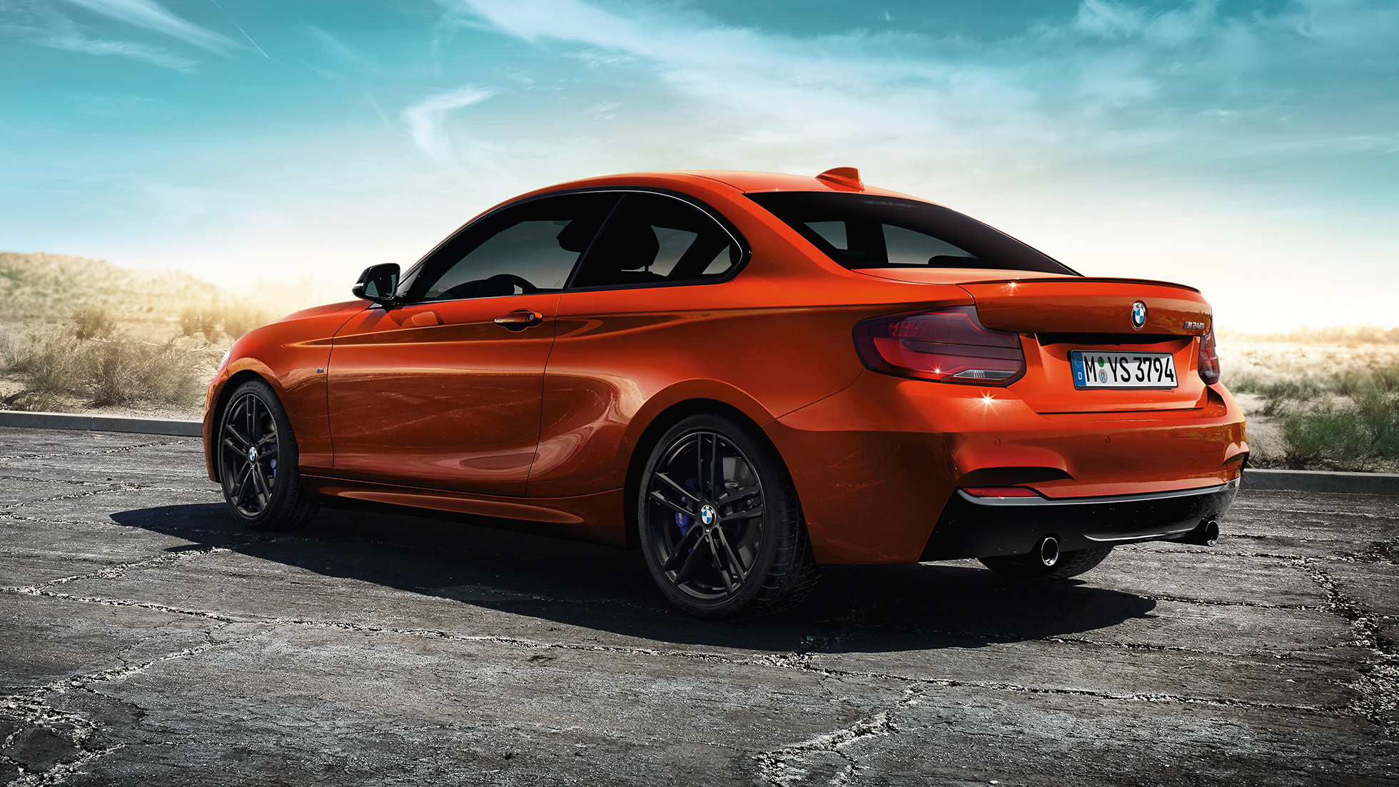 BMW Серия 2 Купе, три четвърти снимка отзад BMW Серия 2 Купе, три четвърти снимка отзад