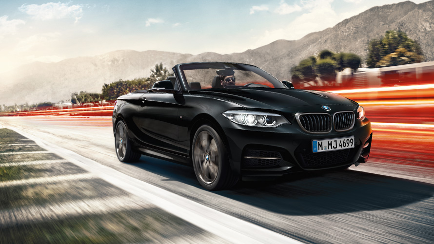 BMW Серия 2 Кабриолет F23 три четвърти изглед отпред в движение по път BMW Серия 2 модели BMW Серия 2 Кабриолет F23 три четвърти изглед отпред в движение по път