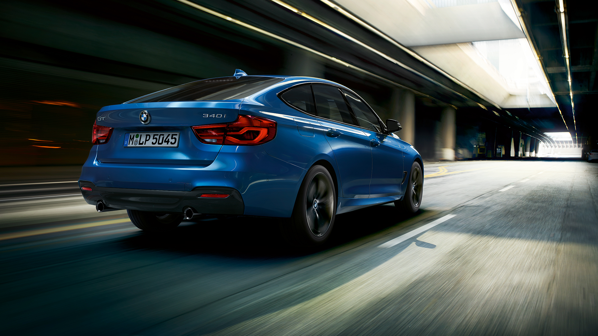 BMW Серия 3 Гран Туризмо, снимка отстрани BMW Серия 3 Гран Туризмо, снимка отстрани