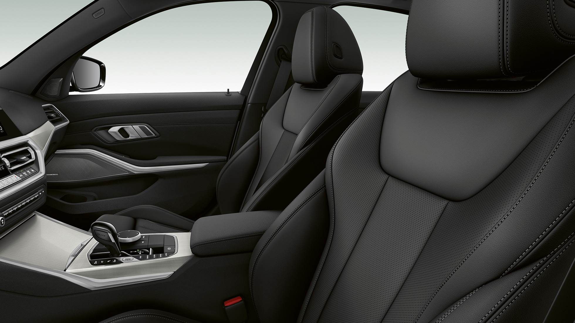 BMW Серия 3 Седан, предни седалки на Модел Sport Line. Странична снимка отблизо на предните седалки на BMW Серия 3 Седан с оборудване Модел Sport Line.