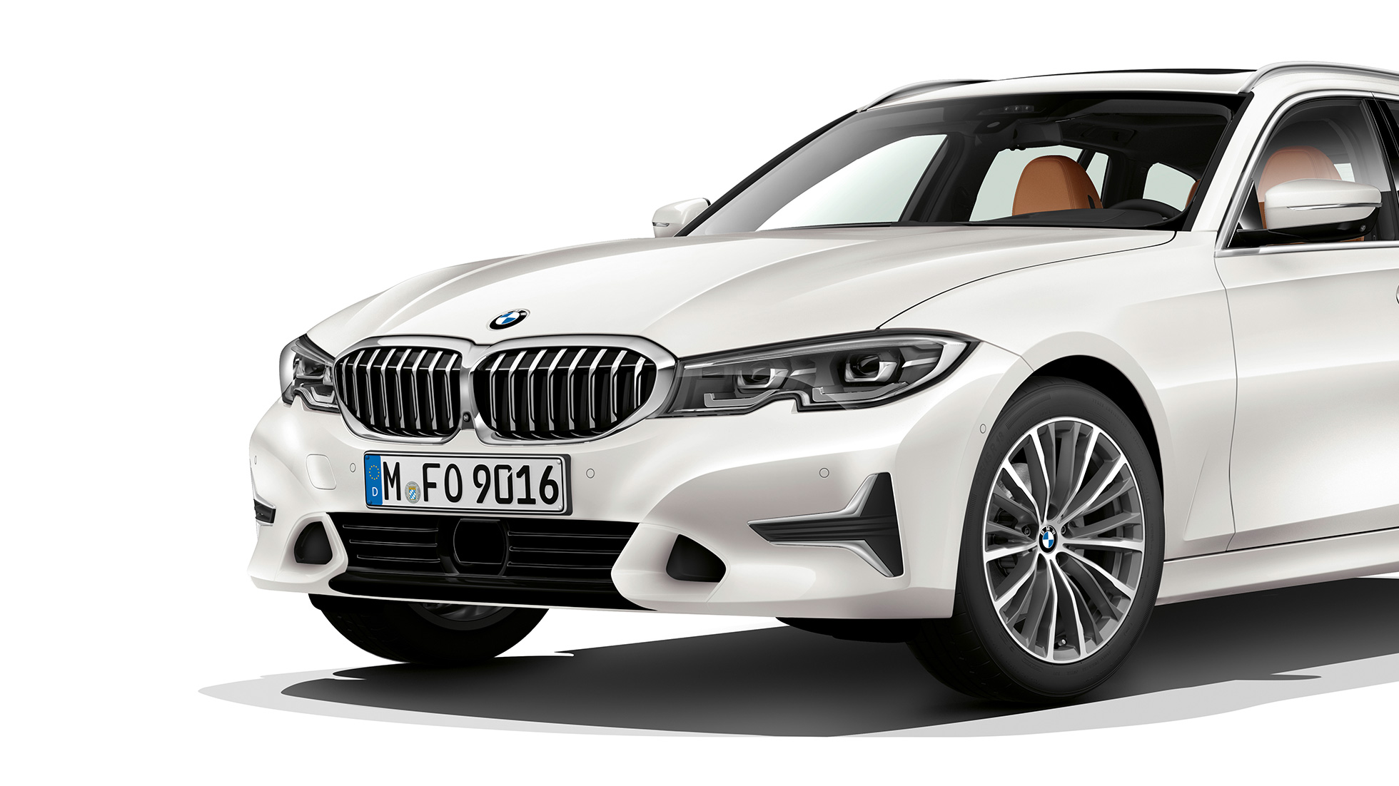 Модел Luxury Line, три четвърти снимка отпред BMW Серия 3 Туринг, Модел Luxury Line, три четвърти снимка отпред