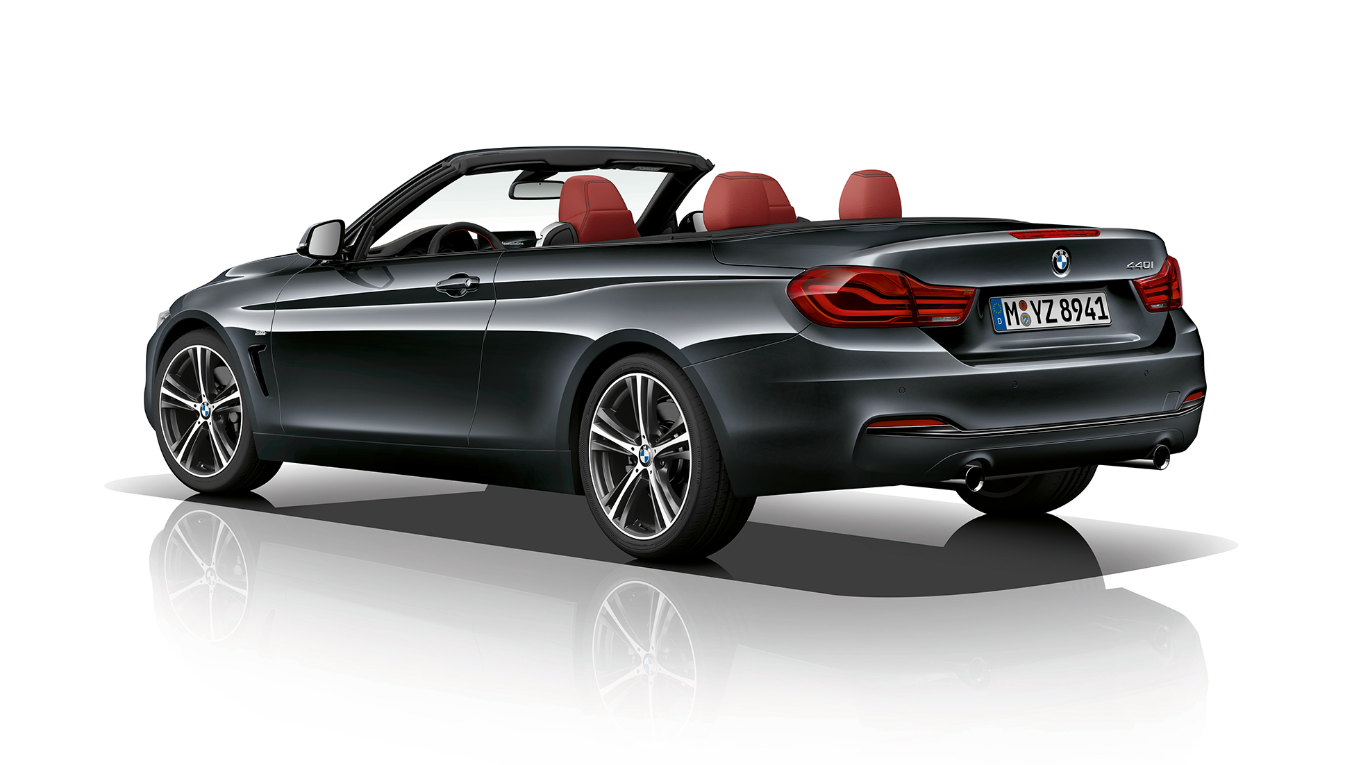 BMW Серия 4 Кабриолет, Модел Sport Line, три четвърти снимка отзад BMW Серия 4 Кабриолет, Модел Sport Line, три четвърти снимка отзад