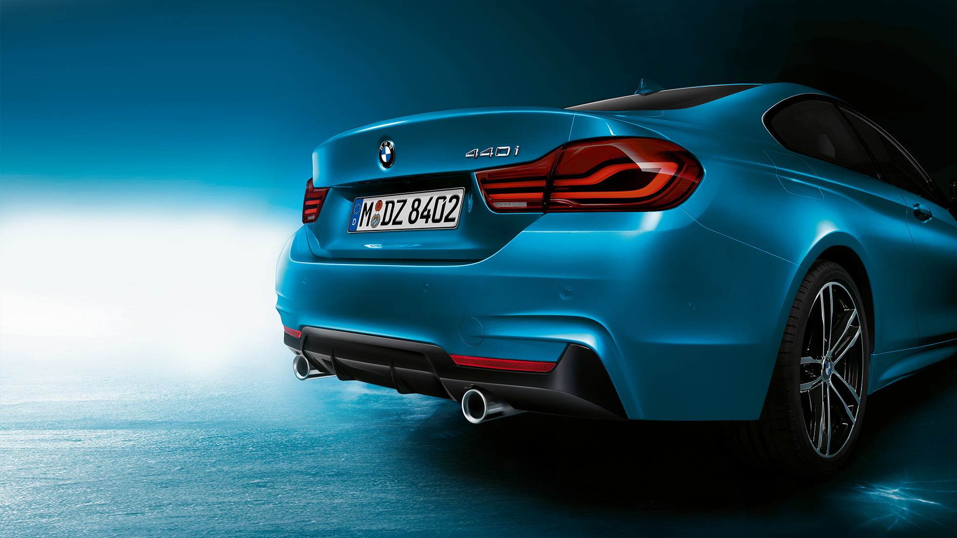 BMW Серия 4 Купе, означение на модела отзад BMW Серия 4 Купе, означение на модела отзад