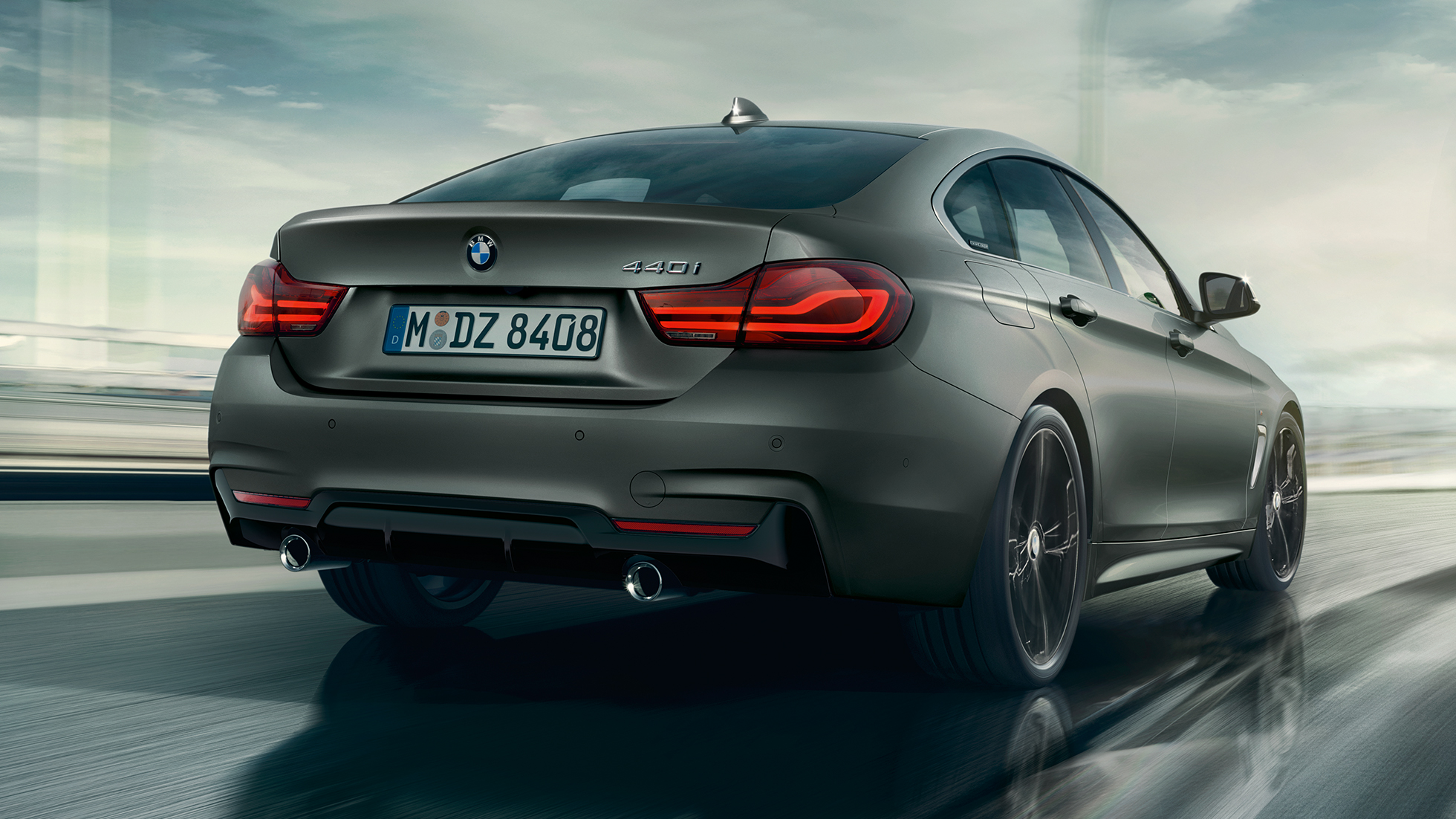 BMW Серия 4 Гран Купе, снимка отстрани BMW Серия 4 Гран Купе, снимка отстрани