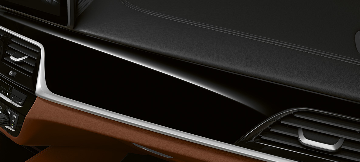 Интериорни лайстни BMW Серия 5 Седан G30 Individual Интериор Интериорни лайстни BMW Серия 5 Седан Individual G30 фейслифт 2020 интериор кокпит