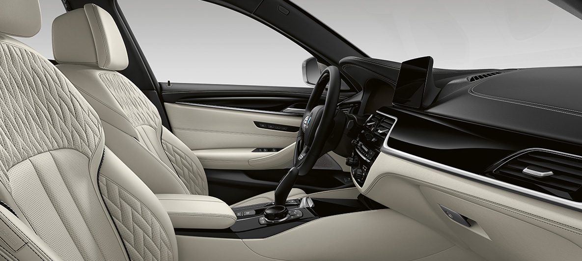 Пълно кожено оборудване BMW Серия 5 Туринг G31 Individual интериор BMW Серия 5 Туринг Individual G31 фейслифт 2020 интериор кокпит