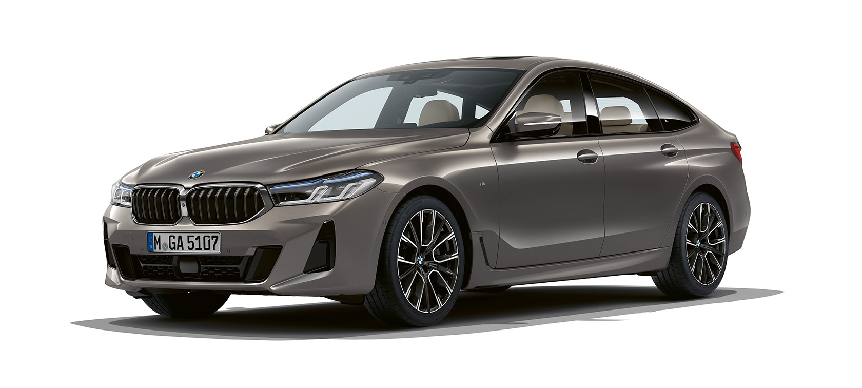 BMW Серия 6 Гран Туризмо G32 2020 BMW Серия 6 Гран Туризмо 640i xDrive G32 2020 Bernina Grey три четвърти изглед отпред от странична перспектива.