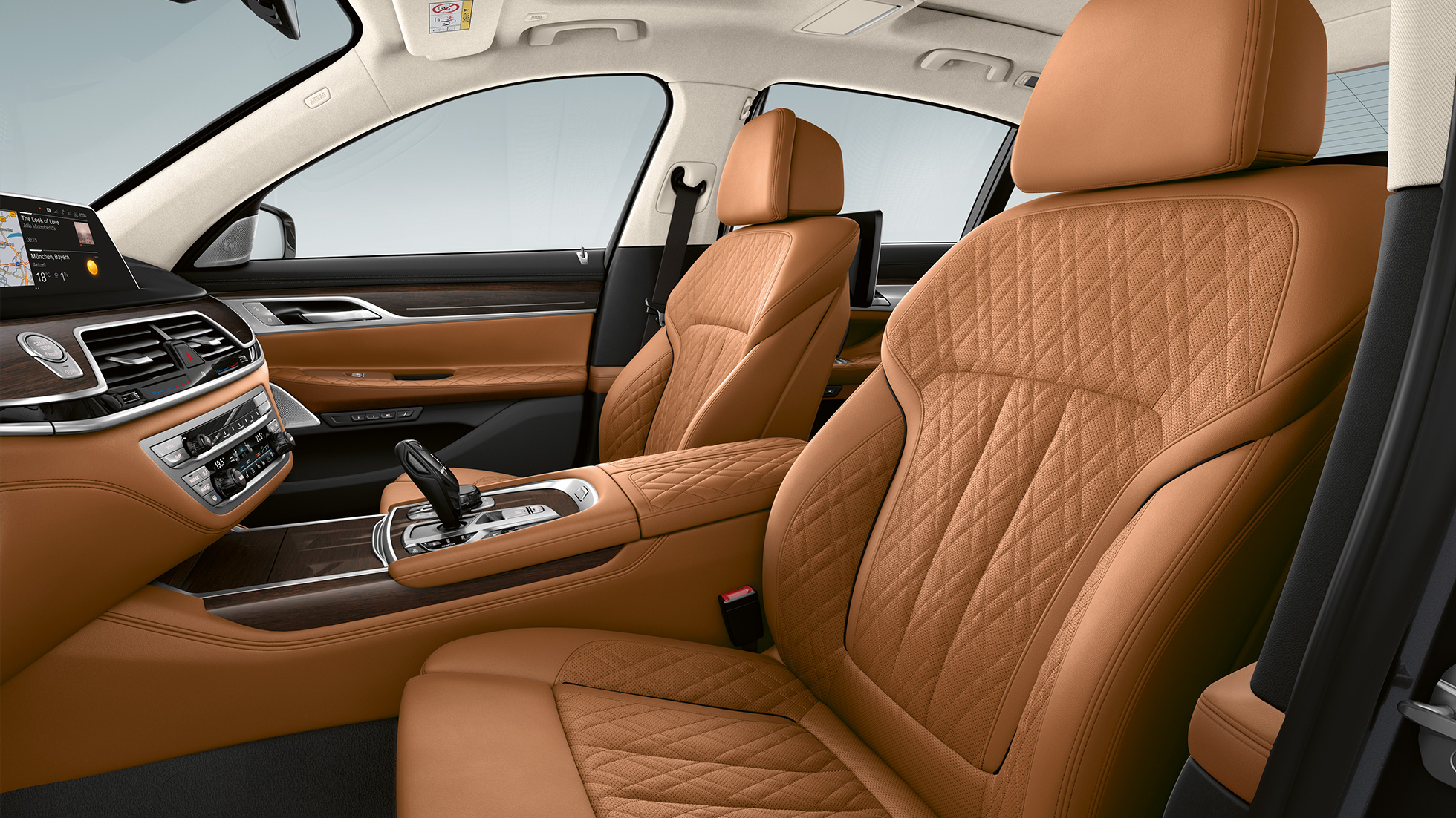 BMW Серия 7 с Exterior Design Pure Excellence, кожено оборудване BMW Серия 7 с Exterior Design Pure Excellence, кожено оборудване Nappa
