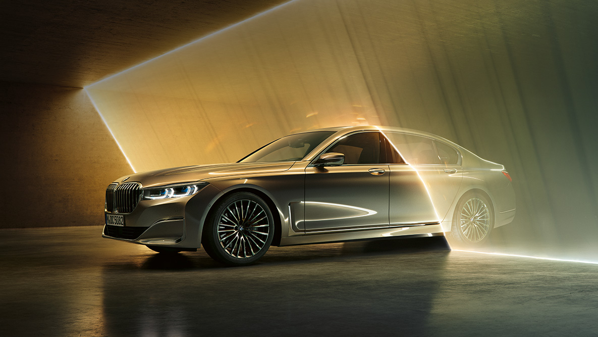 BMW Серия 7 G11 G12 2019 светлинно оформление отзад BMW Серия 7 G11 G12 2019 Bernina Grey Amber Effect светлинно оформление отзад, изглед отблизо