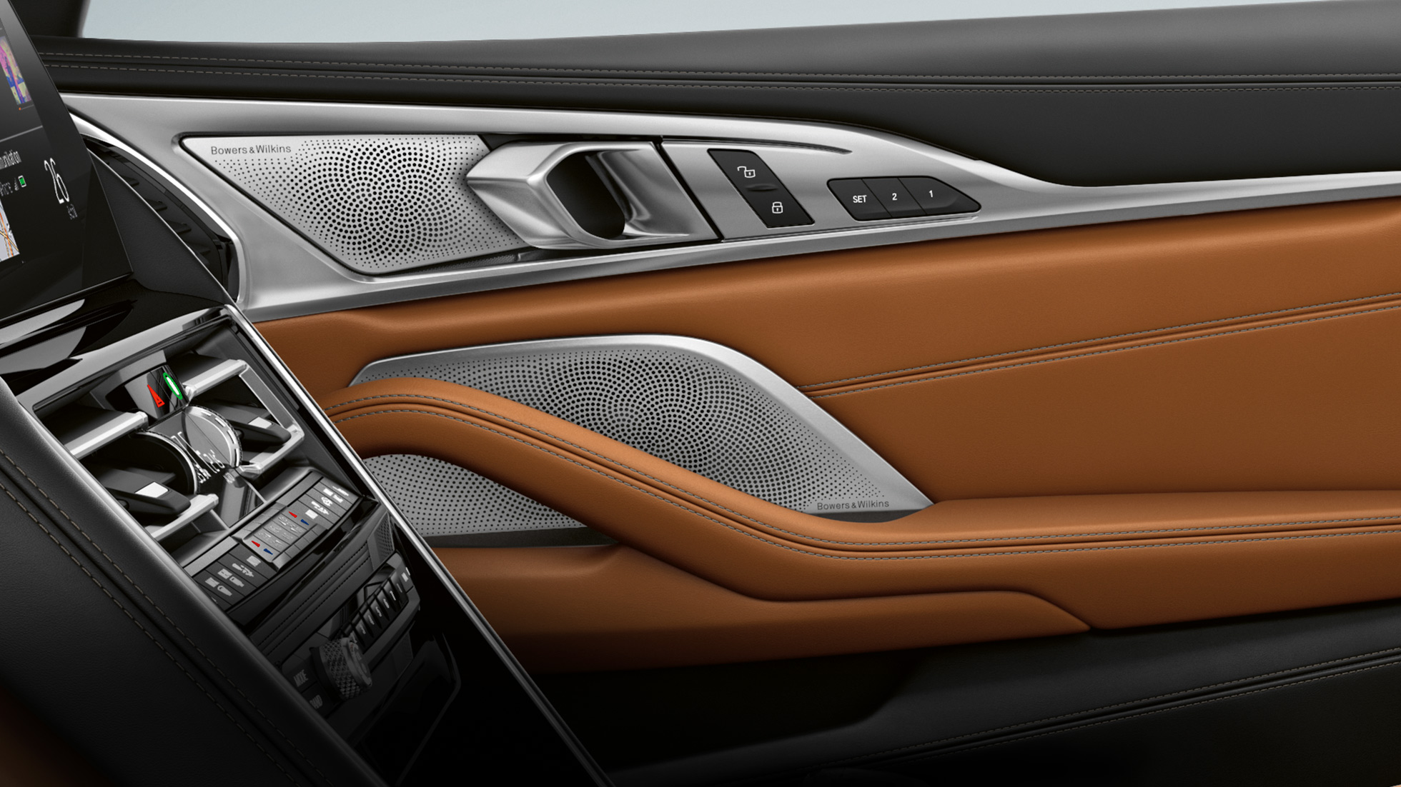 BMW M850i xDrive, интериор, озвучителна система Bowers & Wilkins Diamond Surround Sound. BMW M850i xDrive, интериор, озвучителна система Bowers & Wilkins Diamond Surround Sound.