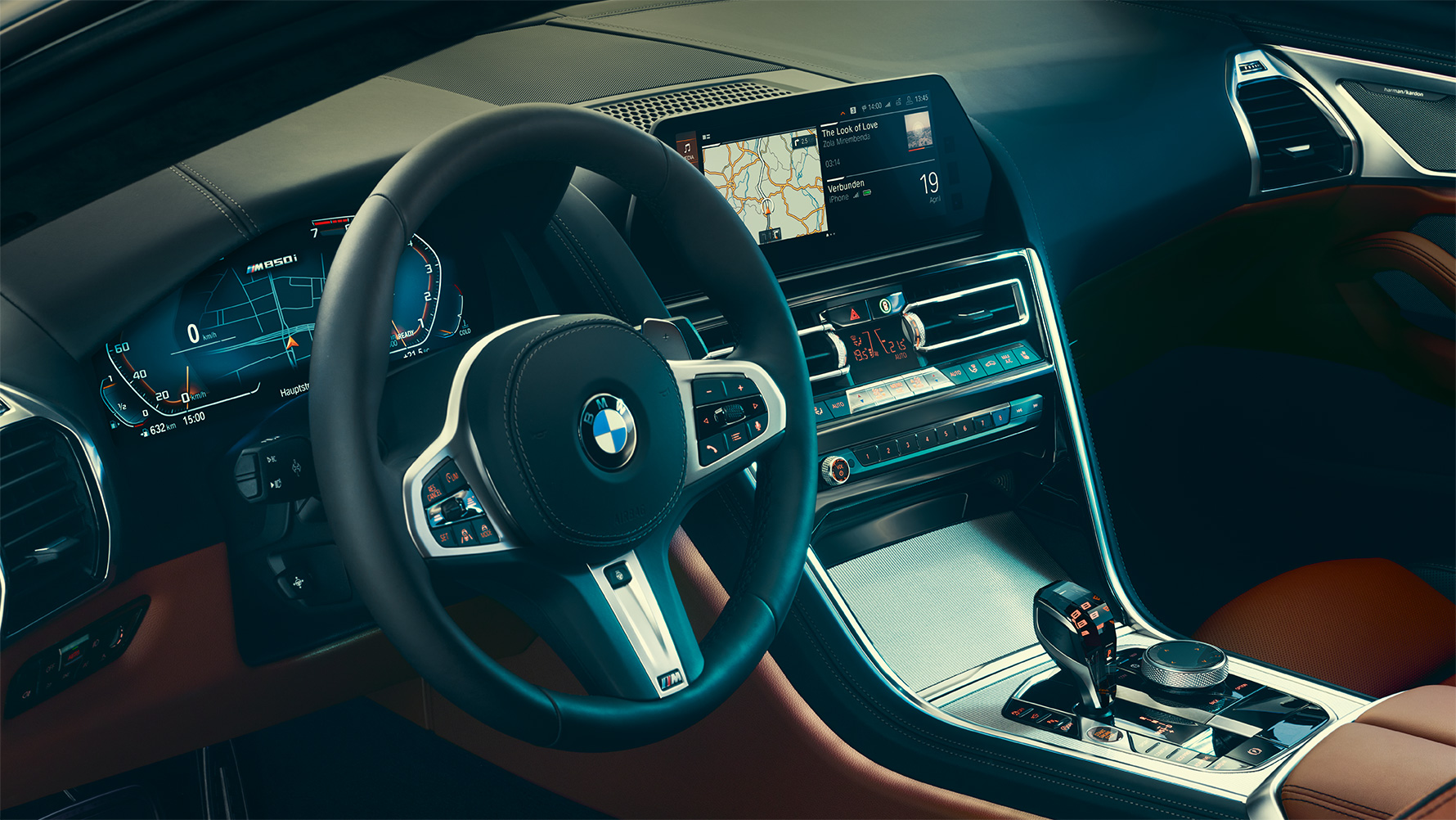 BMW Серия 8 Купе, кокпит Снимка отблизо на кокпита на BMW Серия 8 Купе.
