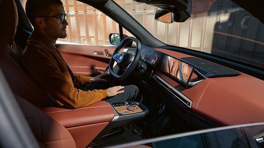 BMW iX i20 електрически SUV iX интериор BMW iX i20 2021 електрически SUV Interieur Suite кожа Castanea