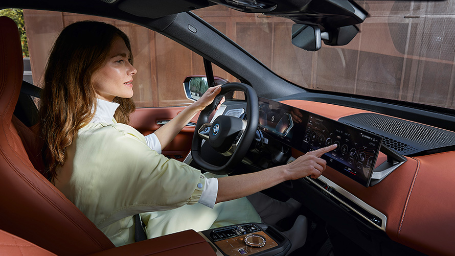 BMW iX i20 електрически SUV BMW iDrive BMW iX i20 2021 електрически SUV iDrive Interieur Suite кокпит