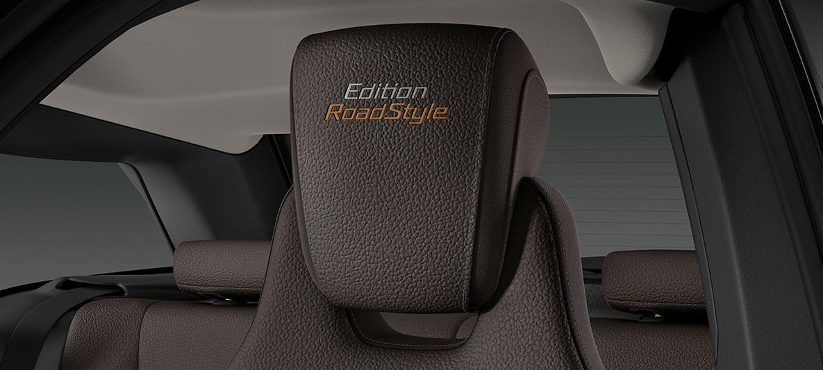 BMW i3s Edition RoadStyle 2019 I01 седалки с шевове „Edition RoadStyle“ BMW i3s Edition RoadStyle 2019 I01 интериор седалки с шевове „Edition RoadStyle“