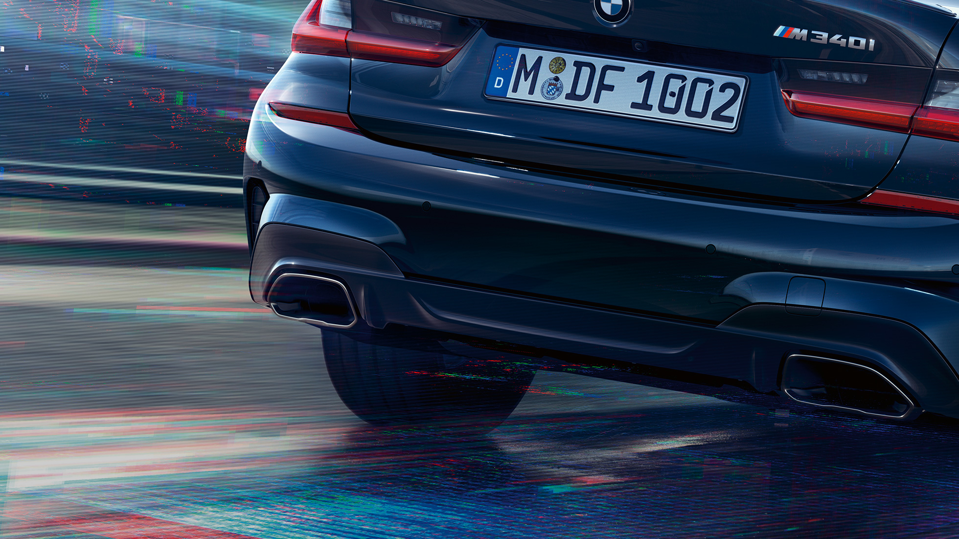 Ауспухови накрайници BMW M340i xDrive Седан Ауспухови накрайници BMW M340i xDrive Седан G20 Sapphire Black metallic снимка отблизо