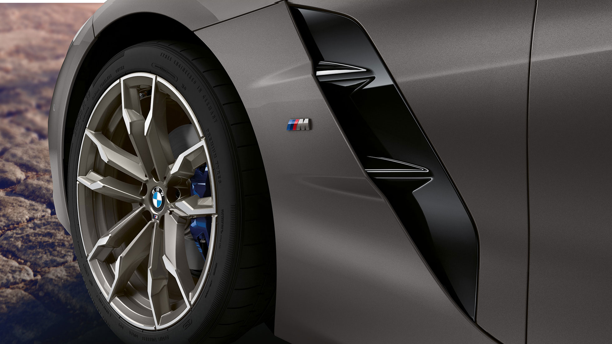 Джанта BMW Z4 M40i G29 Джанта BMW Z4 Roadster M40i G29 2019 BMW Individual Frozen Grey metallic отблизо, колело и въздухоборник