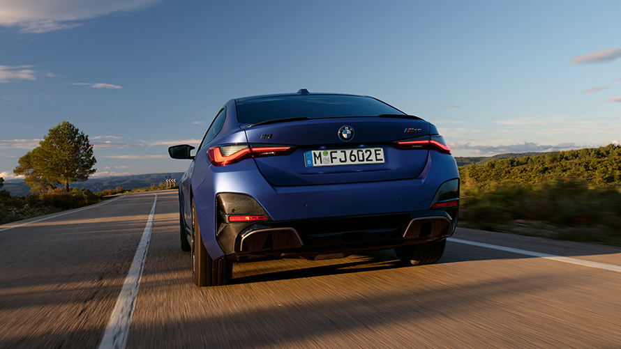 BMW i4 M50 G26 2021 звук режим SPORT+ BMW i4 M50 G26 2021 звук режим SPORT+