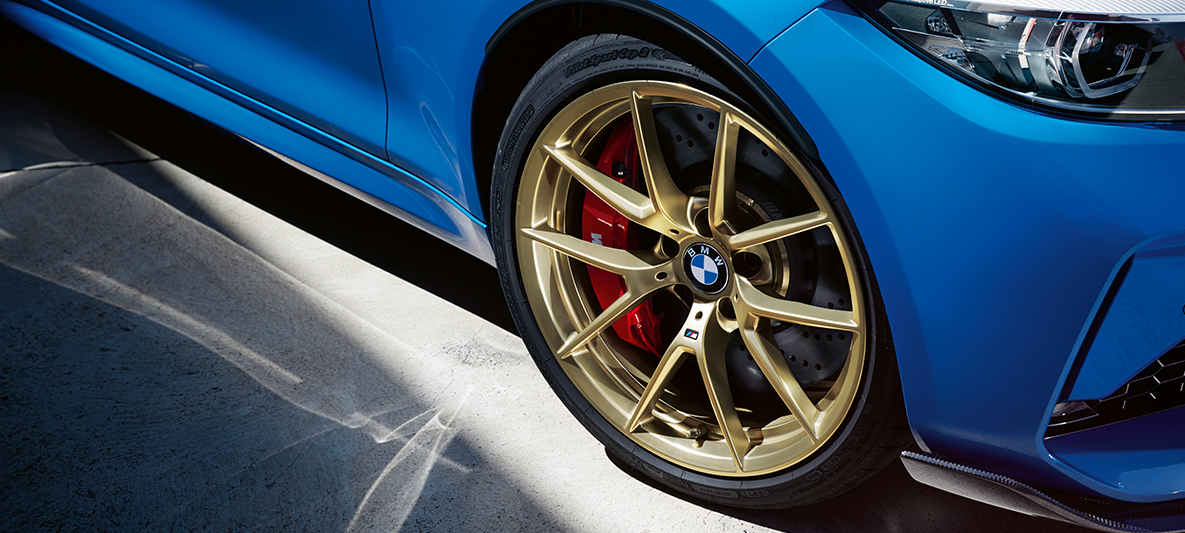 19-инчови М алуминиеви джанти с V-образни спици 763 M Gold matt BMW M2 CS 19-инчови М алуминиеви джанти с V-образни спици 763 M Gold matt BMW M2 CS F87 Misano Blue metallic