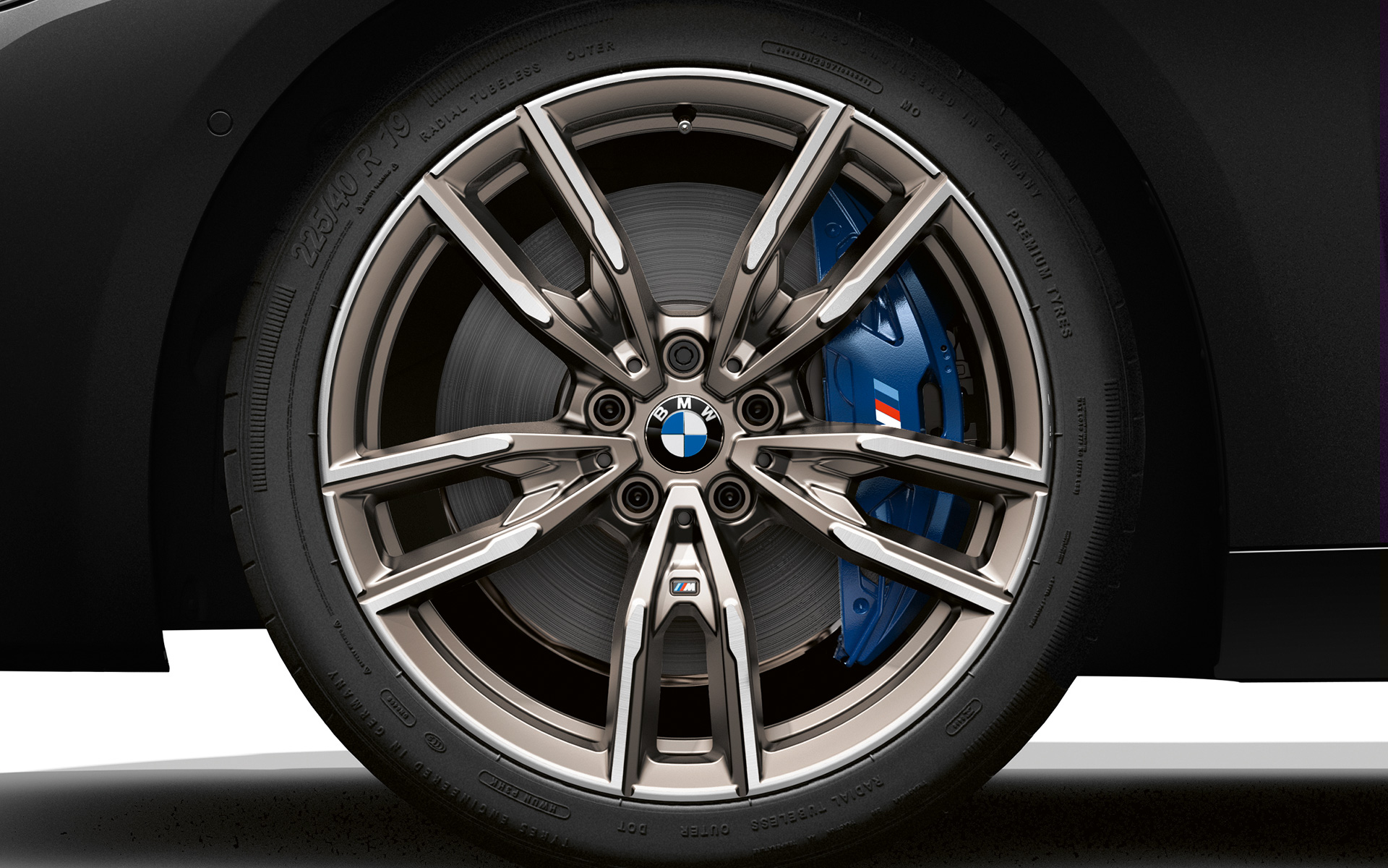 BMW M240i G42 M M Спортни спирачки тъмно син металик M Спортни спирачки тъмно син металик BMW M240i Купе G42