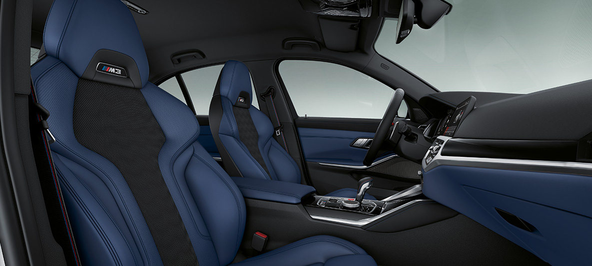 Интериорни лайстни BMW Individual Piano finish Black BMW M3 Седан 2020 G80 интериор Интериорни лайстни BMW Individual Piano finish Black с акцентираща лайстна Pearl Chrome BMW M3 Седан 2020 G80 интериор