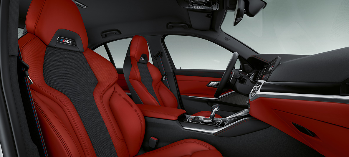 Интериорни лайстни BMW Individual Aluminium fabric high-gloss BMW M3 Седан 2020 G80 интериор Интериорни лайстни BMW Individual Aluminium fabric high-gloss с акцентираща лайстна Pearl Chrome BMW M3 Седан 2020 G80 интериор