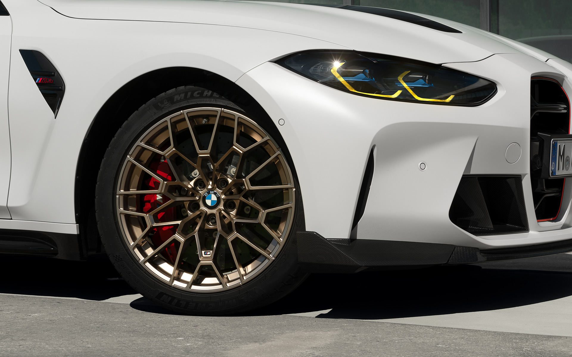 Алуминиеви джанти с ексклузивен CS дизайн с Track гуми BMW M3 CS G80 BMW M3 CS G80 2020 Алуминиеви джанти с ексклузивен CS дизайн с Track гуми