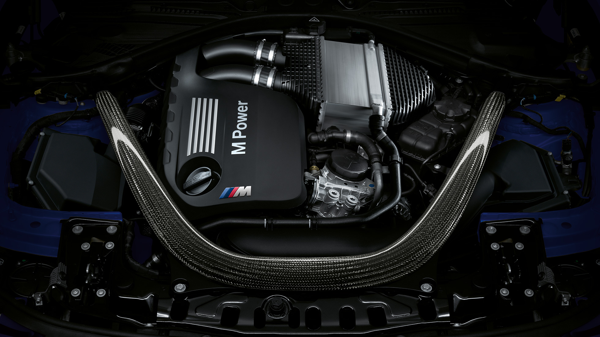 BMW M4 Кабриолет, 6-цилиндров бензинов двигател BMW M4 Кабриолет, M TwinPower Turbo редови 6-цилиндров бензинов двигател