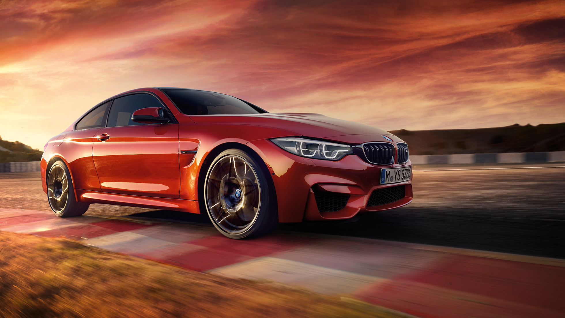 BMW M4 Купе, M Competition пакет BMW M4 Купе, M Competition пакет, динамика на управлението