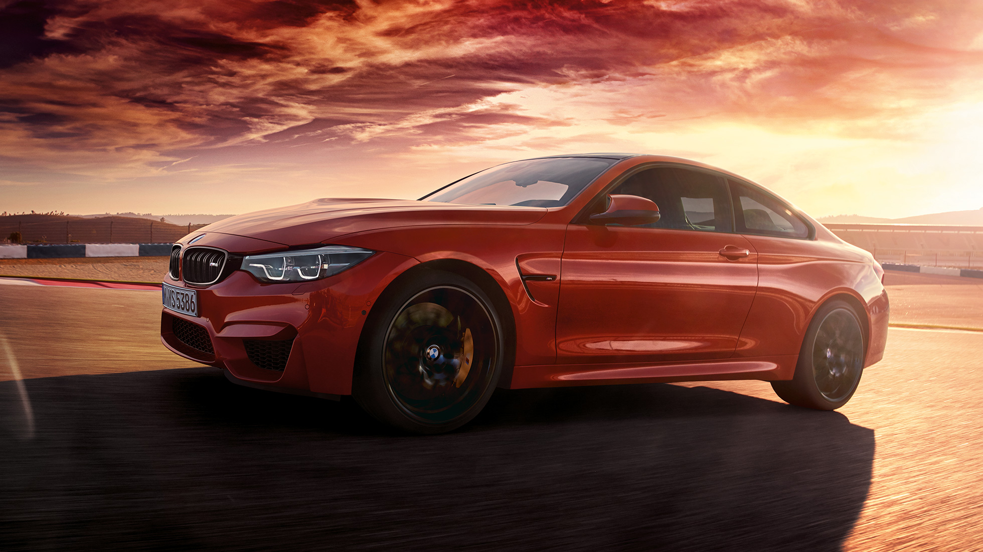 BMW M4 Купе, изглед отстрани BMW M4 Купе, дизайн, изглед отстрани