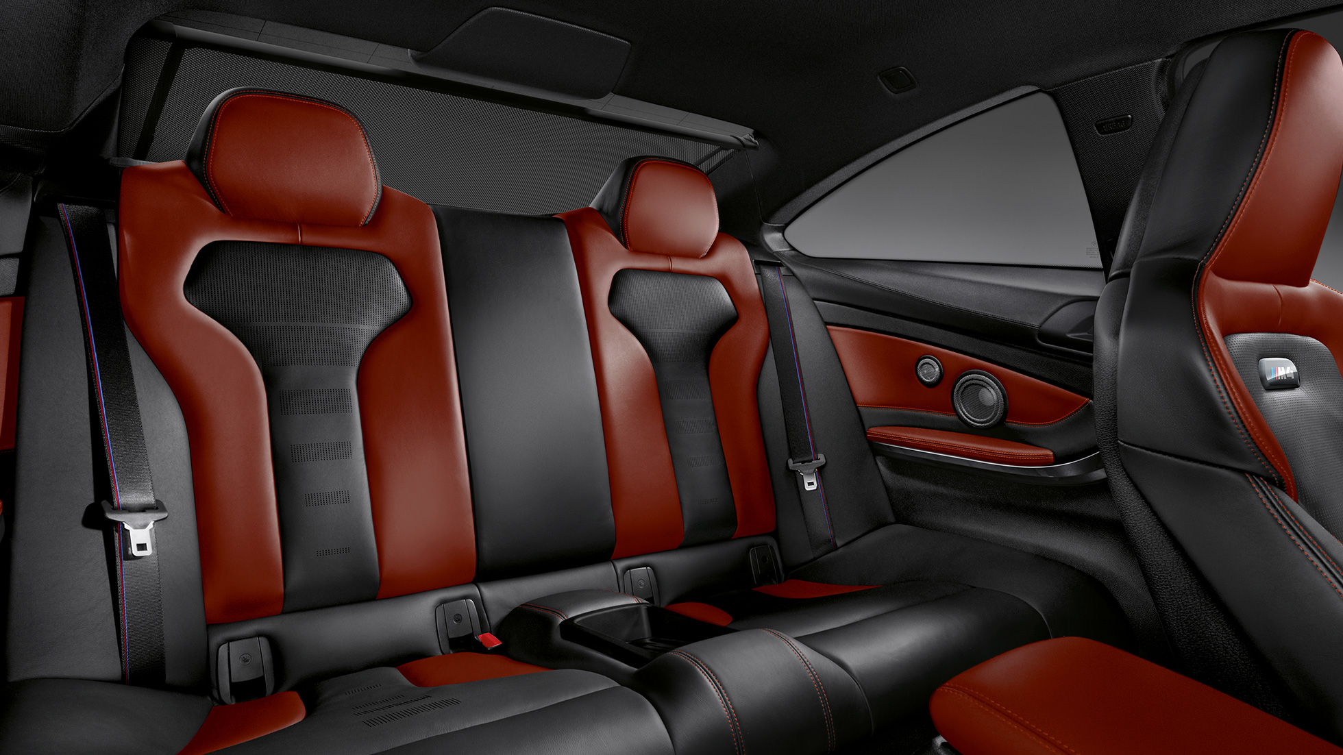 BMW M4 Купе, тапицерии BMW M4 Купе, дизайн, тапицерии, интериор