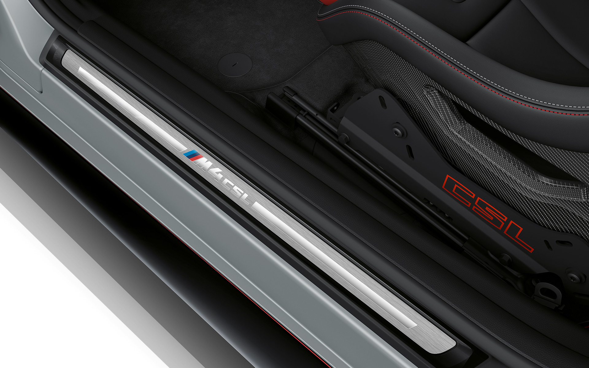 Специфичен за CSL надпис и лайстни на праговете с фолио BMW M4 CSL Купе G82 BMW M4 CSL G82 специално лаково покритие BMW Individual Frozen Brooklyn Grey metallic Специфичен за CSL надпис и лайстни на праговете с фолио