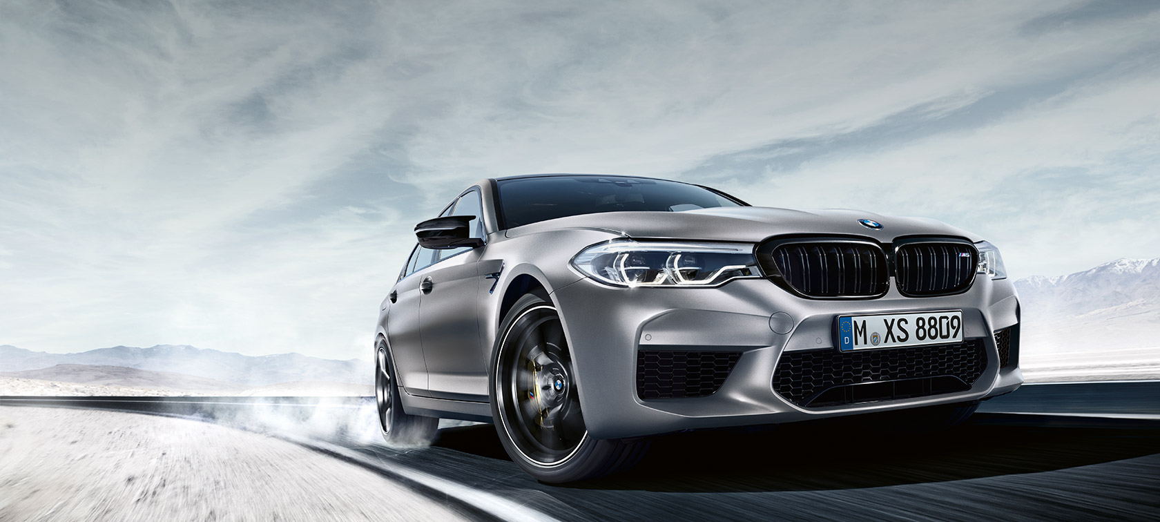 BMW M5 Competition BMW M5 Competition три четвърти изглед отпред