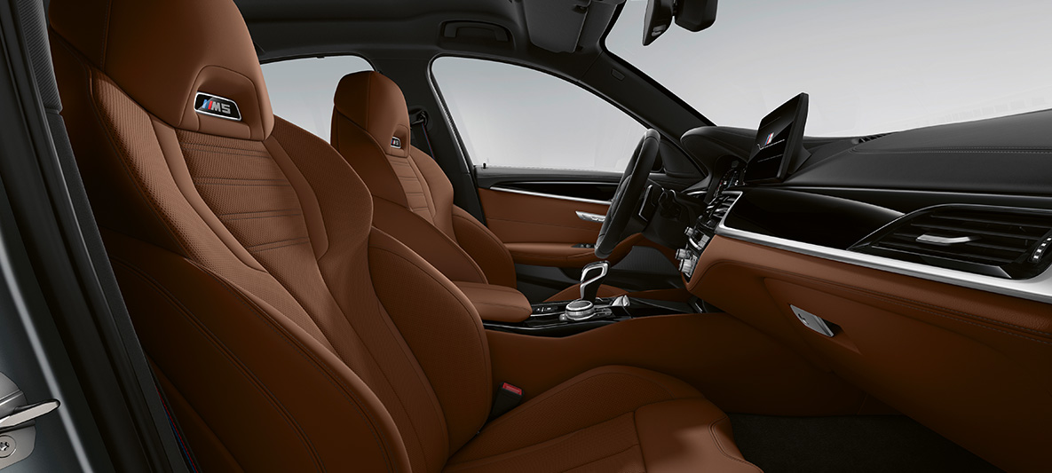 BMW Individual BMW M5 Седан F90 LCI Facelift 2020 пълно кожено оборудване BMW Individual 'Merino’ Tartufo/Black интериор BMW Individual BMW M5 Седан F90 LCI Facelift 2020 пълно кожено оборудване BMW Individual 'Merino’ Tartufo/Black интериор