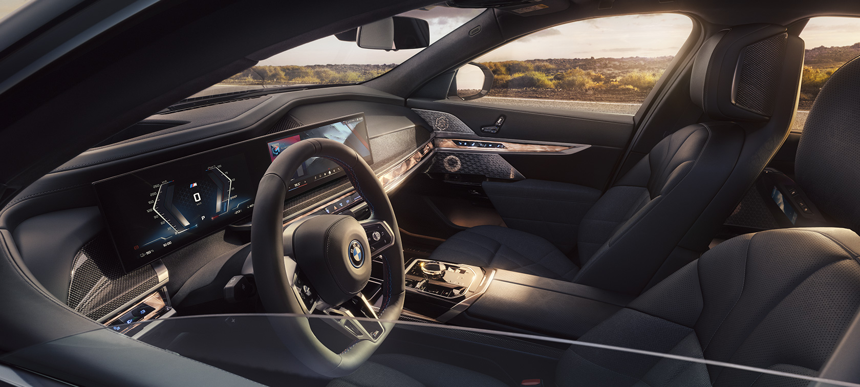 Видео интериор BMW i7 M70 xDrive G70 BMW i7 M70 xDrive G70 видео интериор