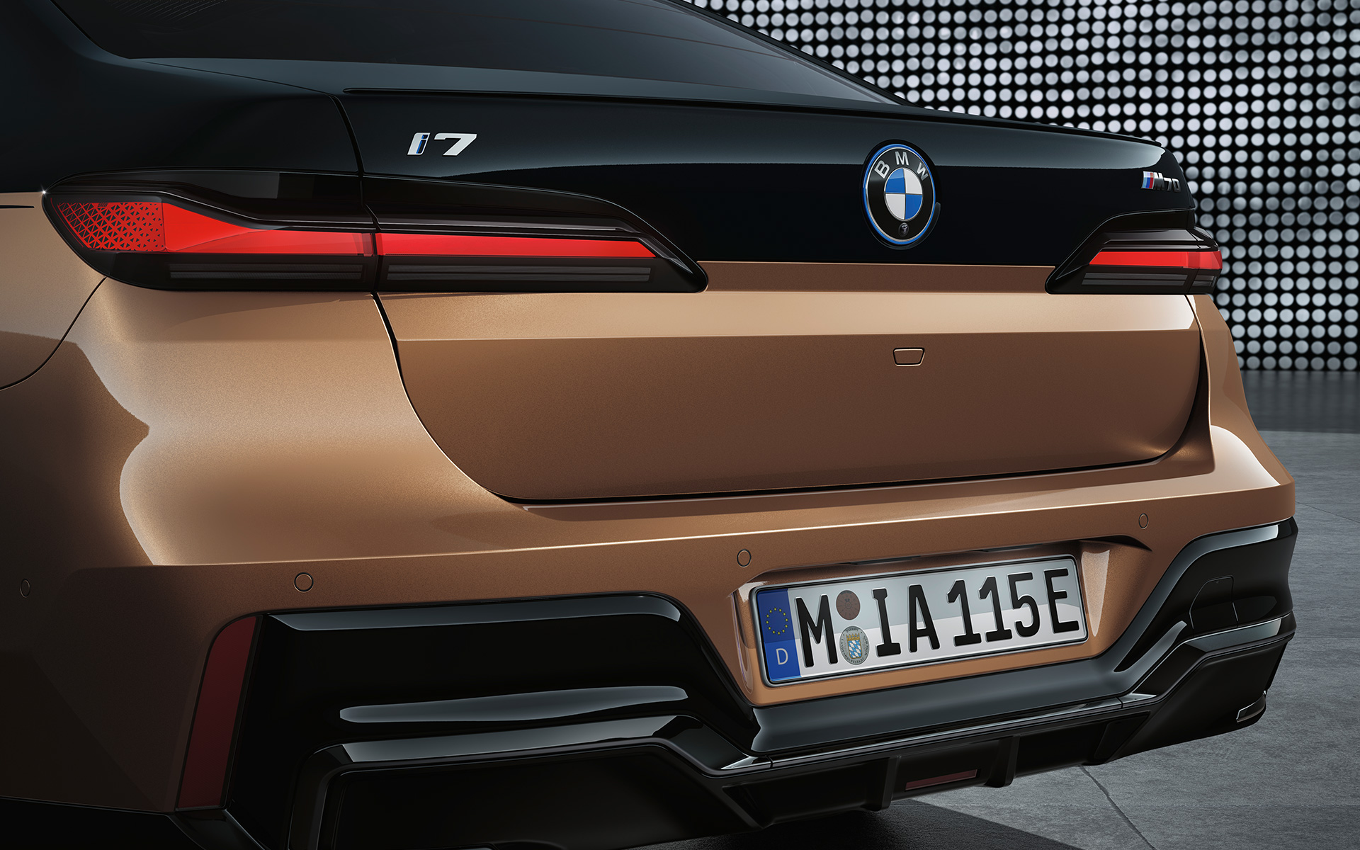 BMW i7 M70 xDrive G70 М заден спойлер