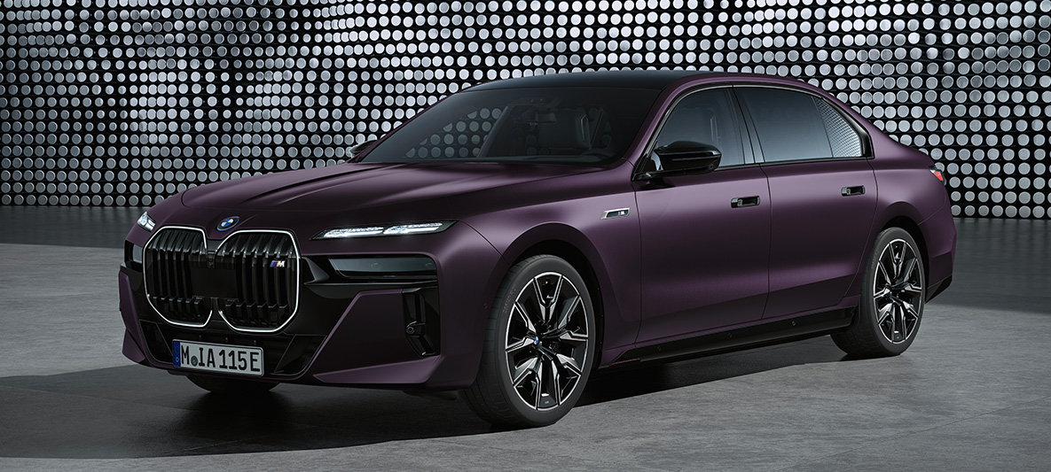 Frozen Purple специално лаково покритие BMW Серия 7 M Автомобили G70 BMW Серия 7 М Автомобили G70 Frozen Purple специално лаково покритие